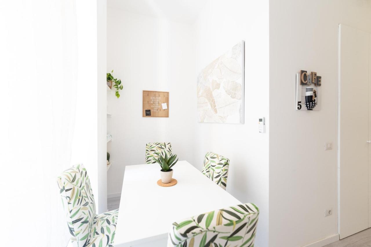 White Gioberti Apartment